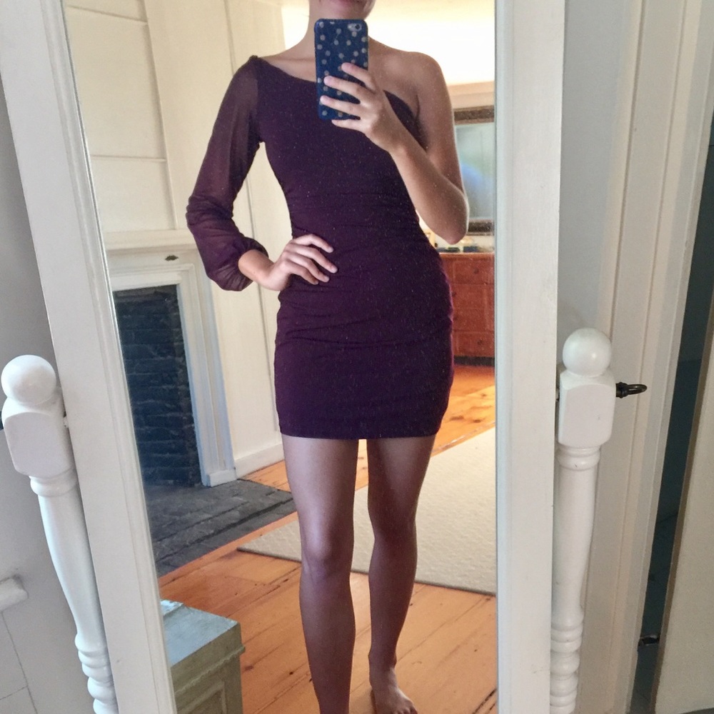 Maroon One Shoulder Ruched Bodycon Dress